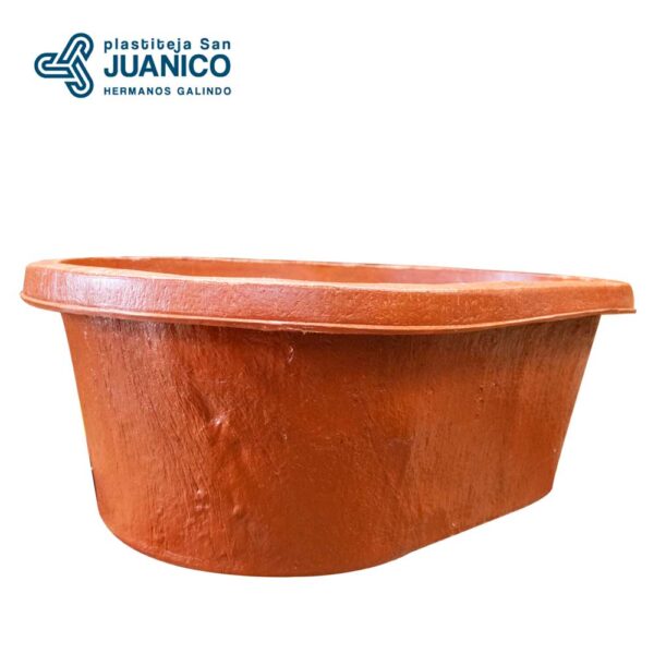 Tina-60L-San-Juanico-costado Tina de polietileno de baja densidad San Juanico de 60 litros con medidas 83cm de largo, 55cm de ancho y 30cm de profundidad.